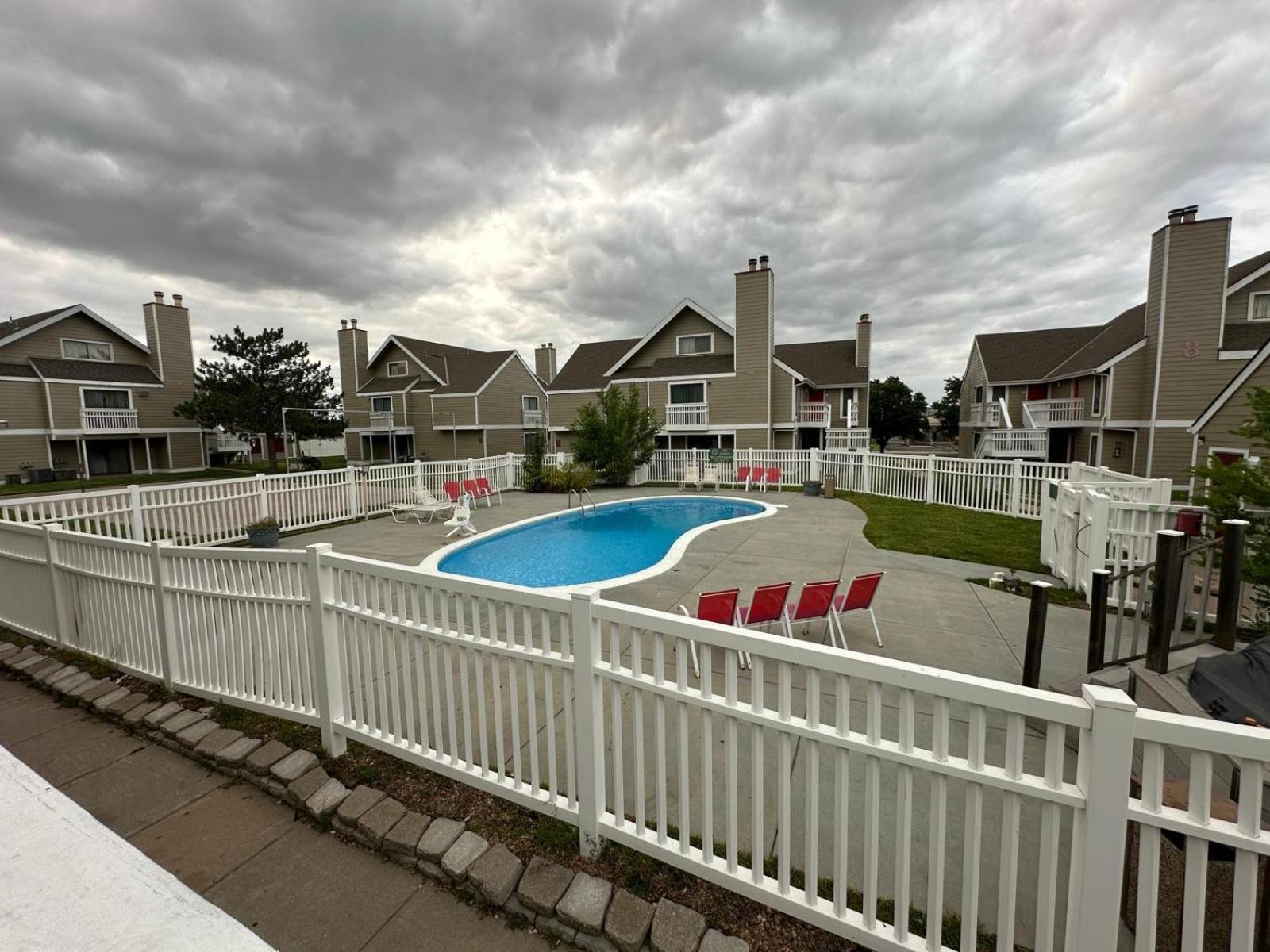 Hawthorn Extended Stay By Wyndham Wichita Exterior foto